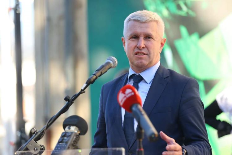 Slika /slike/Priopcenja/majdak naslovna 15_11.jpg